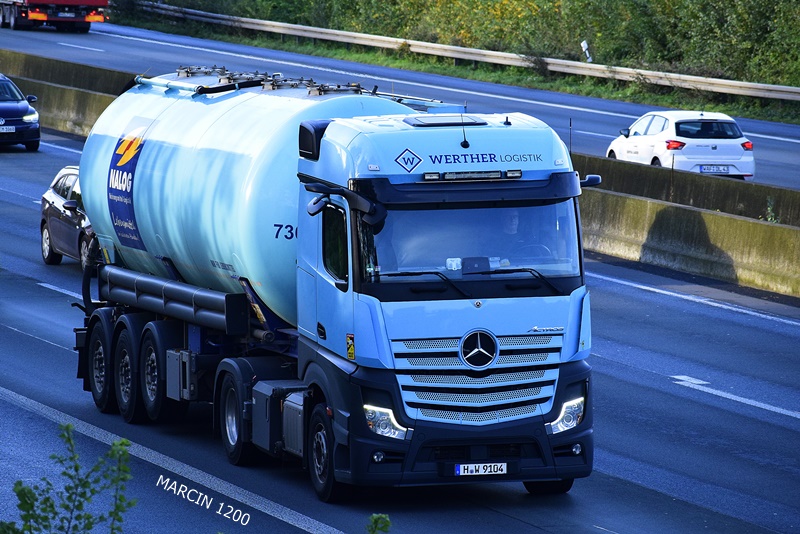 _DSC7634 WERTHER-crop-ACTROS MPV.JPG