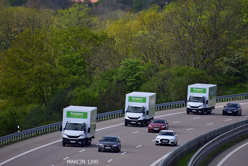 _DSC2638 EUROPCAR BUS-crop-IVECO DAILY.JPG