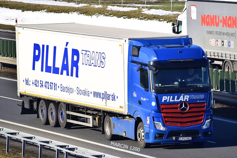 _DSC1009 PILLAR TRANS-crop-ACTROS MPV.JPG