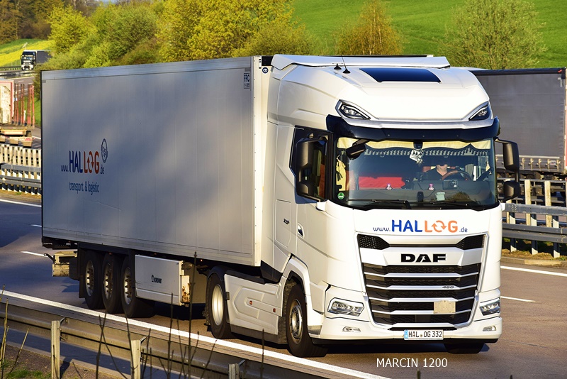 _DSC2592 HALLOG-crop-DAF XG.JPG