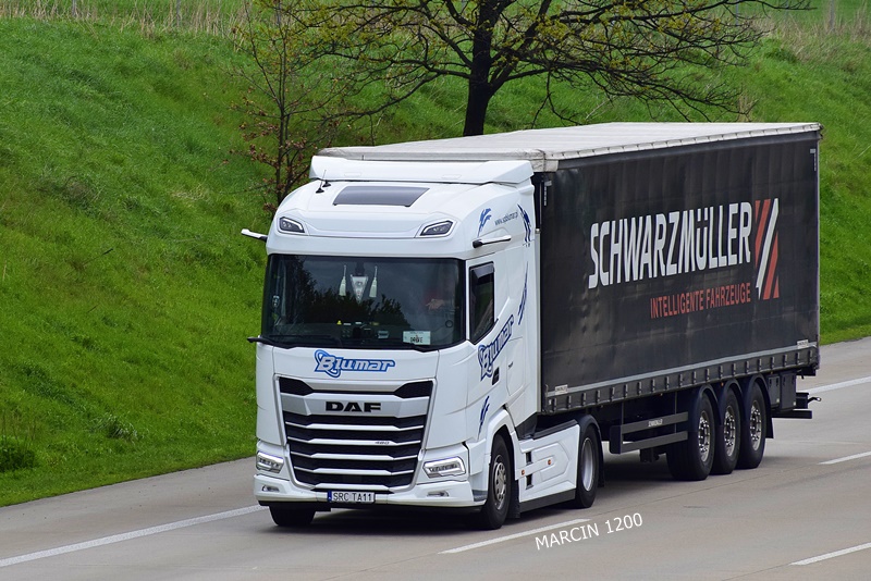 _DSC1296 BLUMAR-crop-DAF XG.JPG