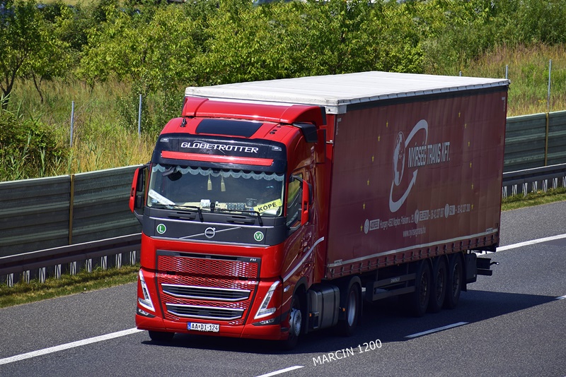 _DSC00011 (1142)-crop-Nyírség Trans Kft.-VOLVO FHV.JPG