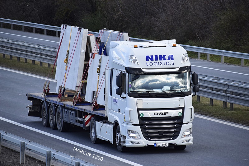 _DSC0634 NIKA-crop-DAF XF 106 II.JPG