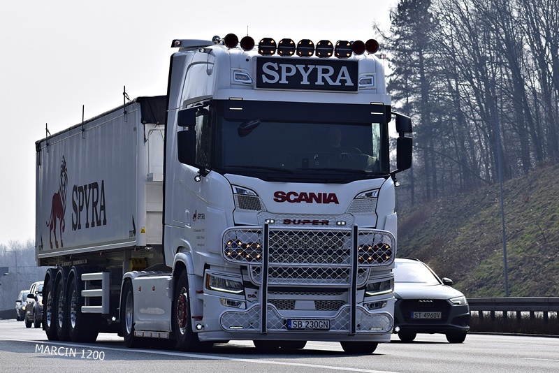 _DSC3391 SPYRA-crop-SCANIA R NG.JPG