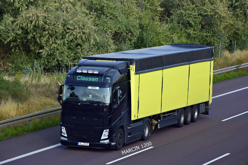 _DSC2845-crop-CLAUSEN-VOLVO FHIV.JPG