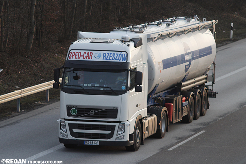 Volvo FH3 - Sped-Car Rzeszów.jpg