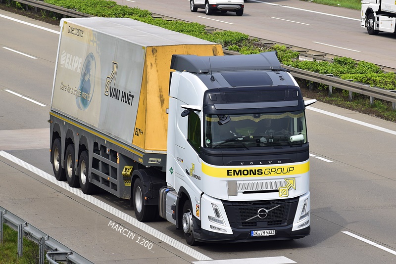 _DSC4435 EMONS-crop-VOLVO FH AERO.JPG
