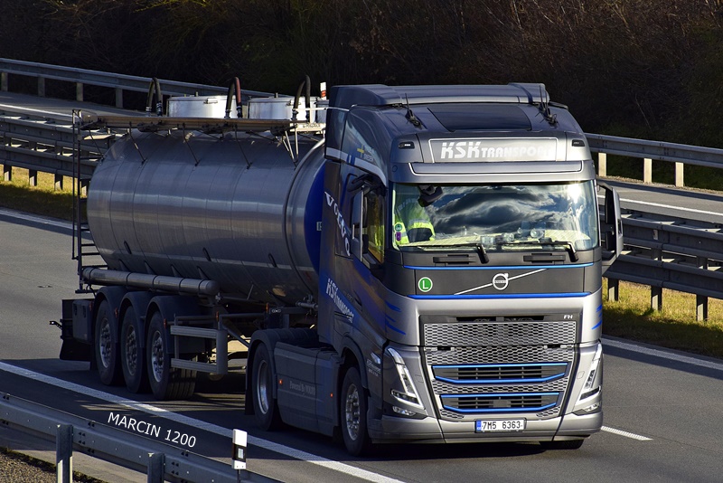 _DSC0603 KSK Transport-crop-VOLVO FH V.JPG