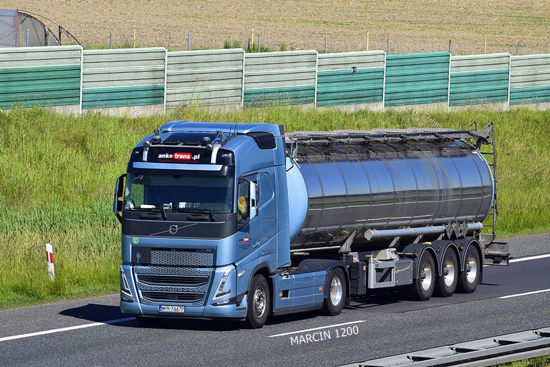 _DSC00011 (704)-crop-ANKO TRANS-VOLVO FHV.JPG