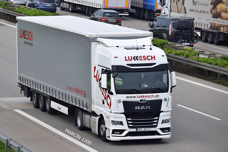 _DSC4634 LUKKESCH-crop-MAN TGX II.JPG