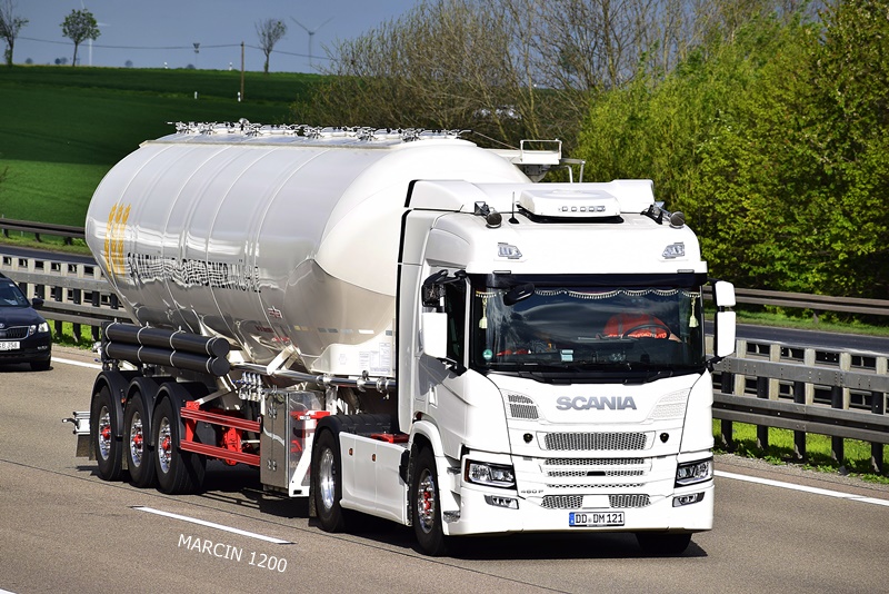 _DSC2496 SAALE DRESDENER MUHLE-crop-SCANIA P450 NG.JPG