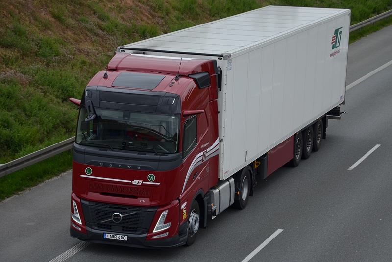 gricius logistic 8.JPG