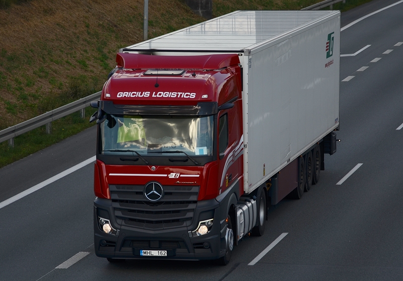 gricius logistic 5.JPG