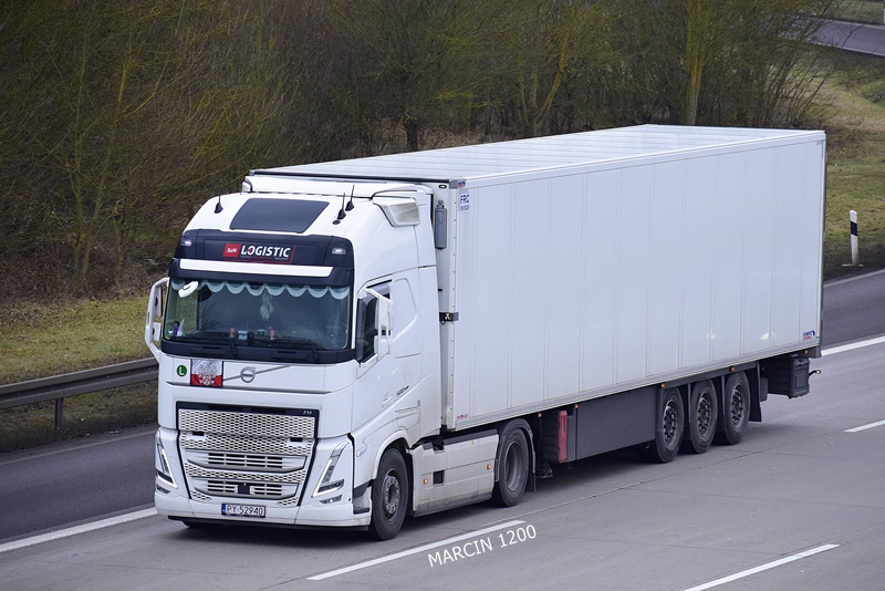 _DSC1399 S&M LOGISTIC-crop-VOLVO FHV.JPG