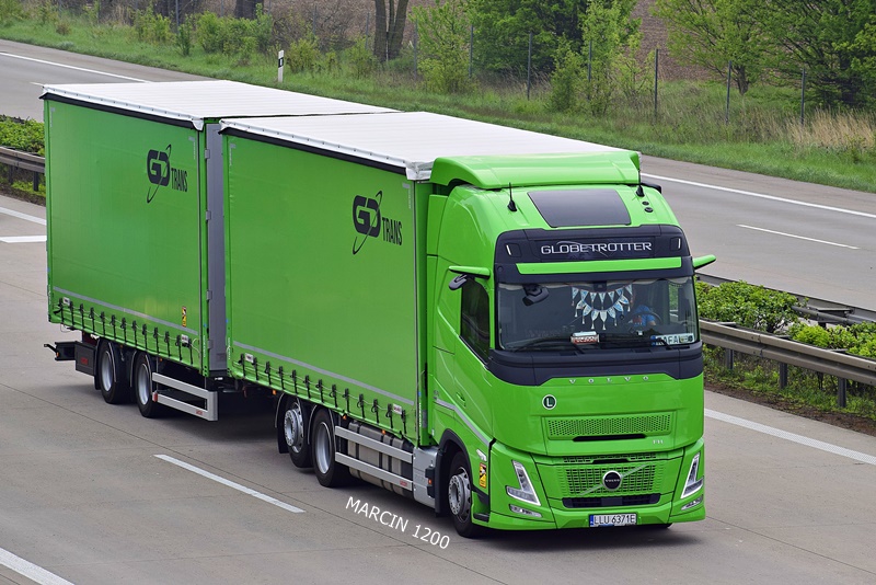 _DSC4210 GD TRANS-crop-WECON-VOLVO FH AERO.JPG