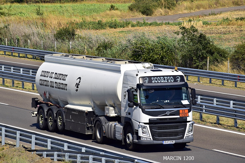 _DSC5317-crop-SCORPIO-VOLVO FM IV.JPG