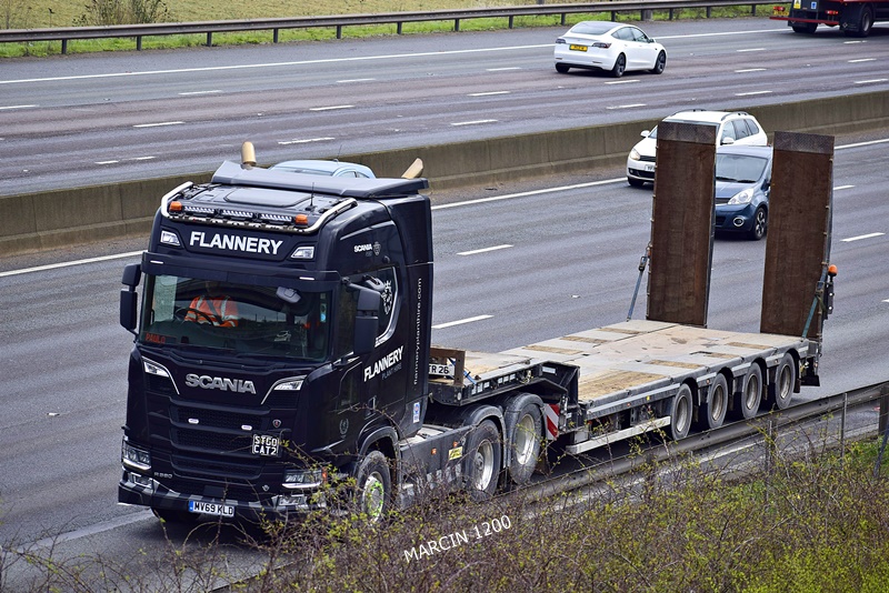 _DSC0290-crop-Flannery-SCANIA R580 V8.JPG