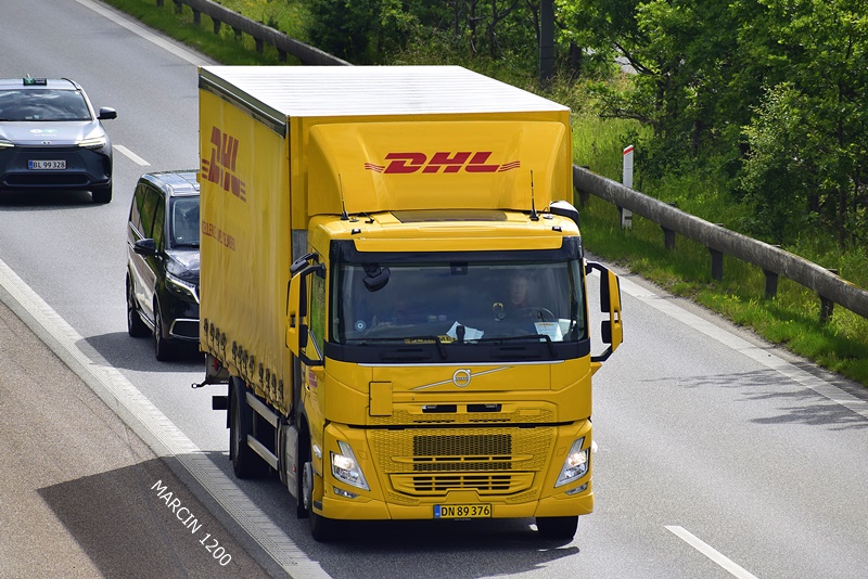 _DSC4522 DHL-crop-VOLVO FMV.JPG