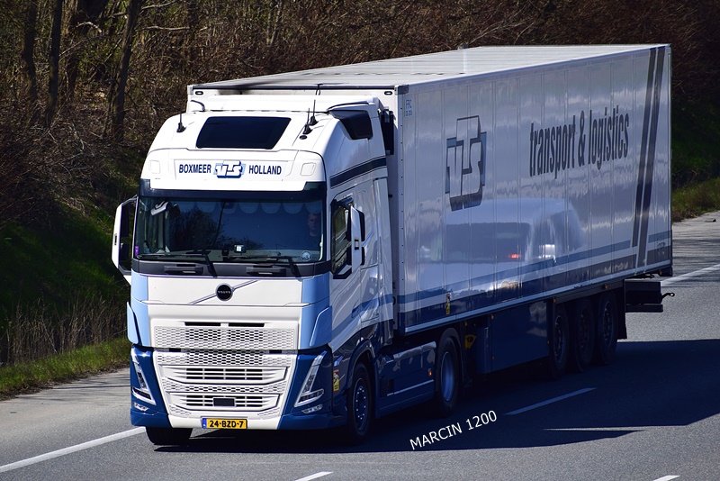 _DSC3554 Boxmeer VTS-crop-VOLVO FHV.JPG