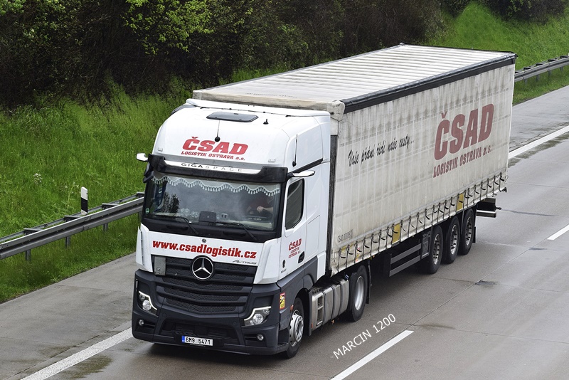_DSC6561 CSAD LOGISTIK OSTRAVA-crop-ACTROS MPV.JPG