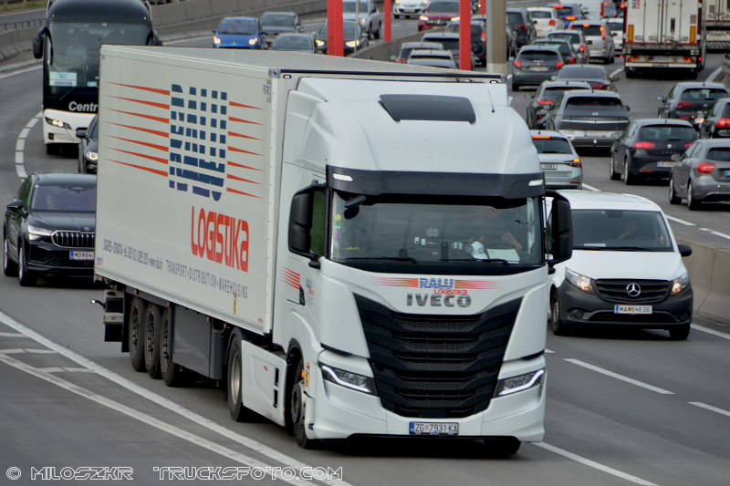 Iveco S-Way_Ralu Logistika_4260.JPG