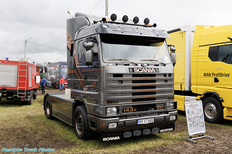 Scania 3 Lo Stark.jpg