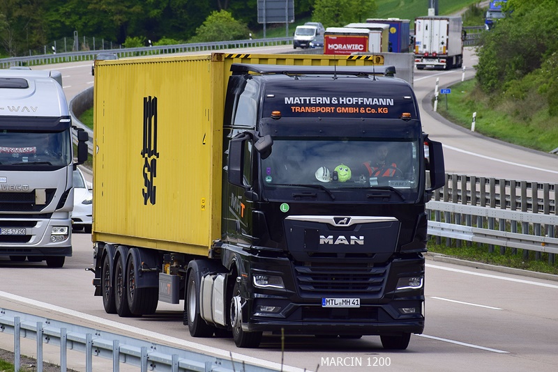 _DSC2792 MHT-crop-Mattern & Hoffmann-MAN TGX II.JPG