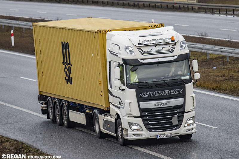 DAF XF - Łukasiewicz.jpg