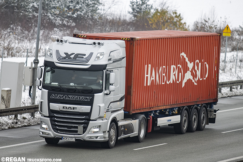 DAF XF Łukasiewicz.jpg