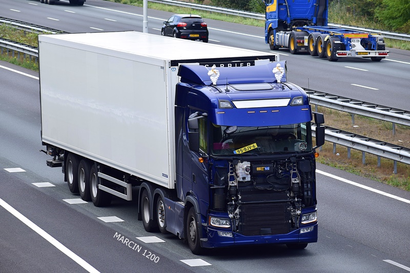 _DSC8559 SCANIA R NG-crop-SCANIA S.JPG