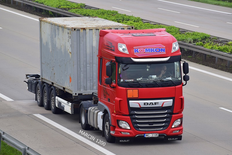 _DSC4203 KOMKON-crop-DAF XF 106 II.JPG