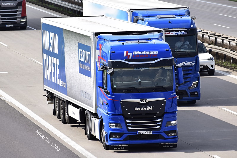 _DSC4929 HOVELMANN LOGISTIK-crop-MAN TGX II.JPG