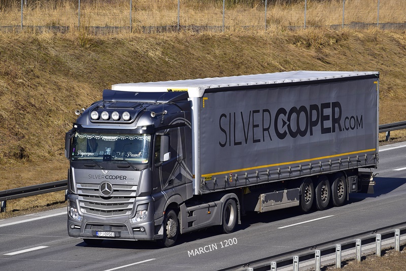 _DSC1557 SILVER CCOPER-crop-ACTROS MP4.JPG