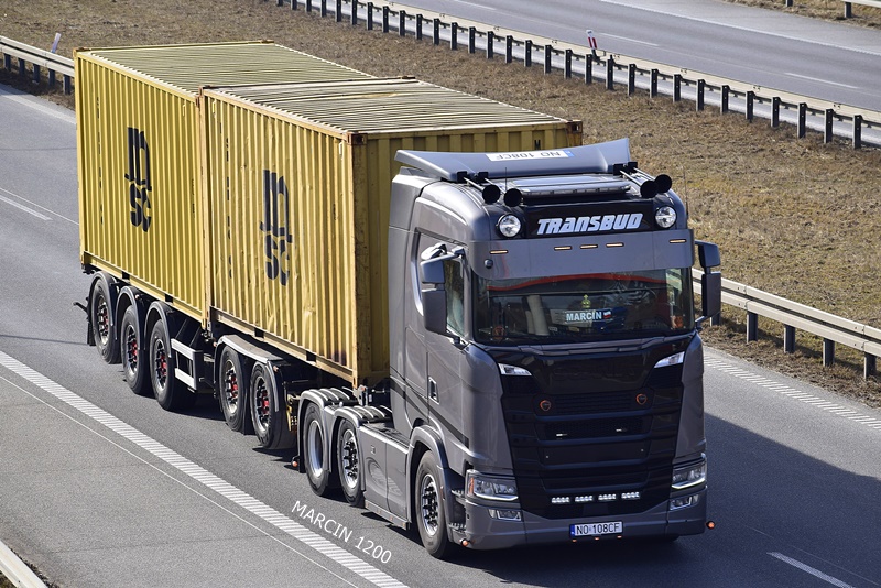 _DSC1887 TRANSBUD-crop-SCANIA S.JPG