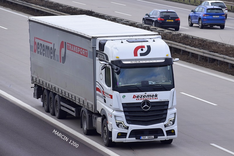 _DSC1341 BEZEMEK-crop-ACTROS MP5.JPG