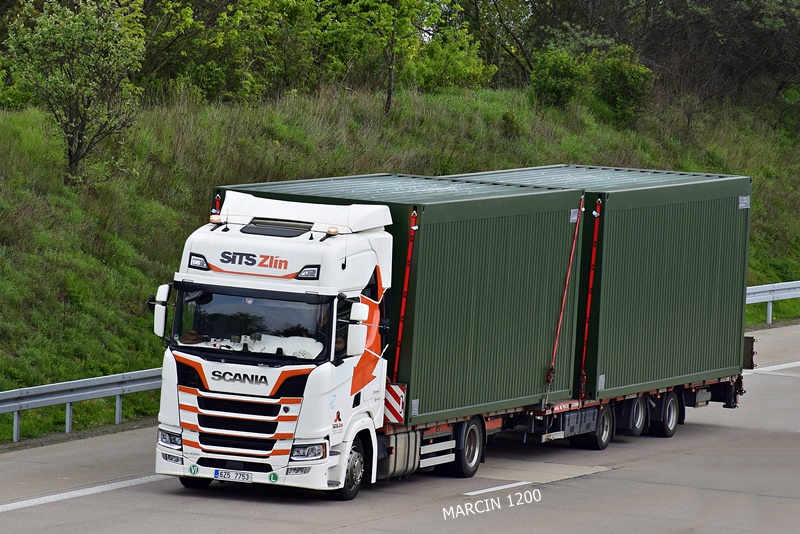 _DSC1870 SITS ZLIN-crop-SCANIA R450 NG.JPG