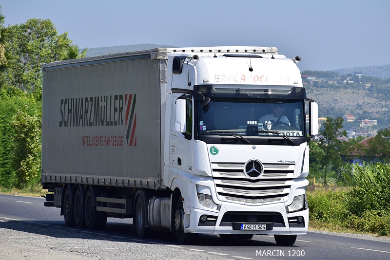 _DSC5338-crop-Braća Ćoćkalo-ACTROS MPIV.JPG