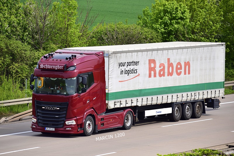 _DSC5767 SCHWENGBER-crop-DAF XG+-RABEN.JPG