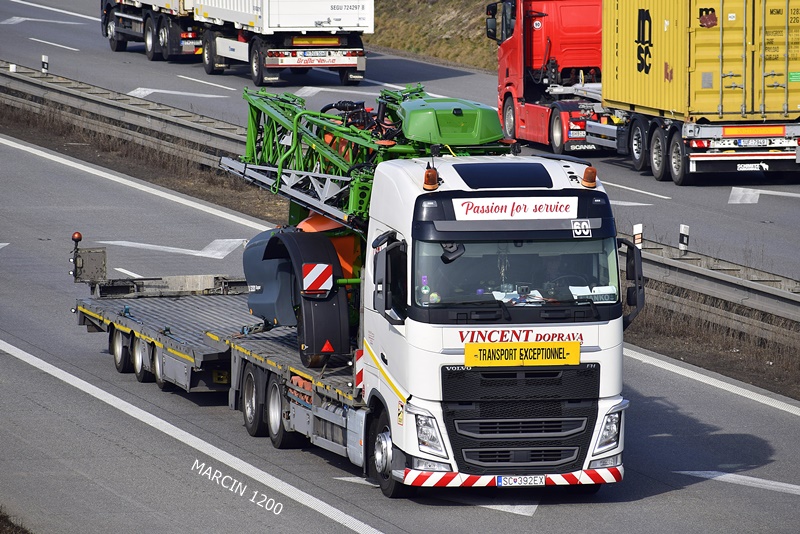 _DSC2158 VINCENT-crop-VOLVO FHIV.JPG