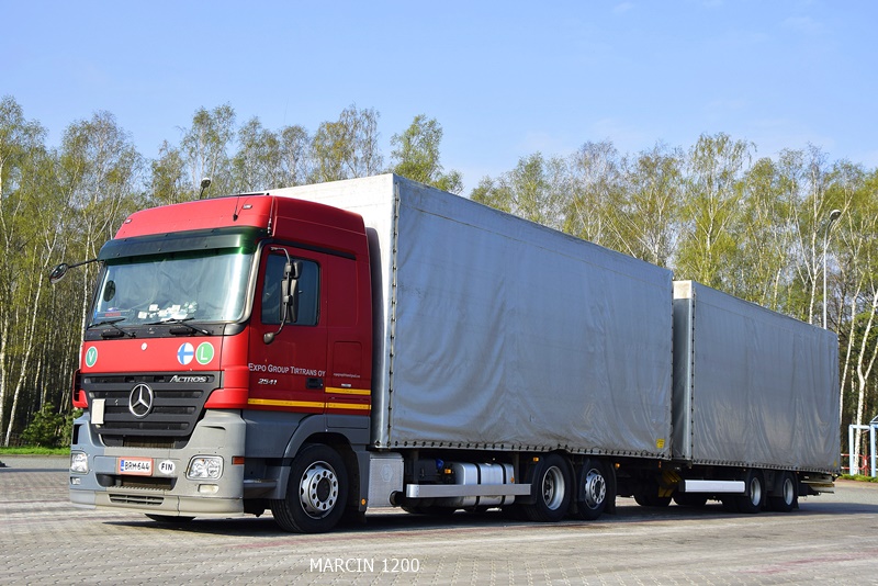 _DSC2498-crop-Expo Group Tirtrans Oy-Mercedes-Benz Actros MP2.JPG