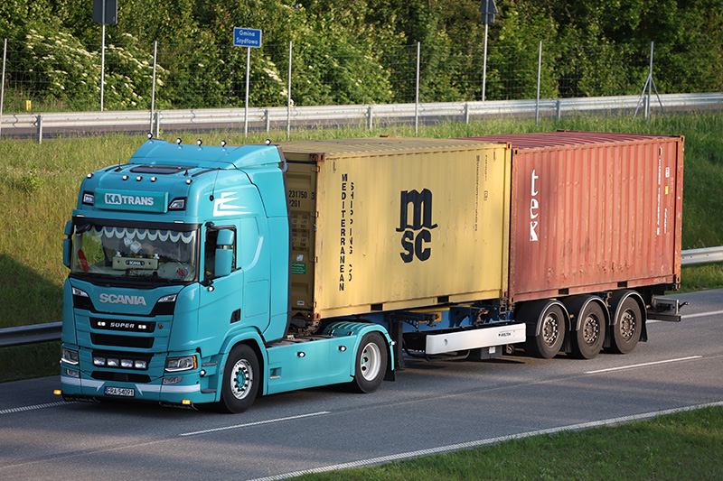 Scania R KA Trans.jpg