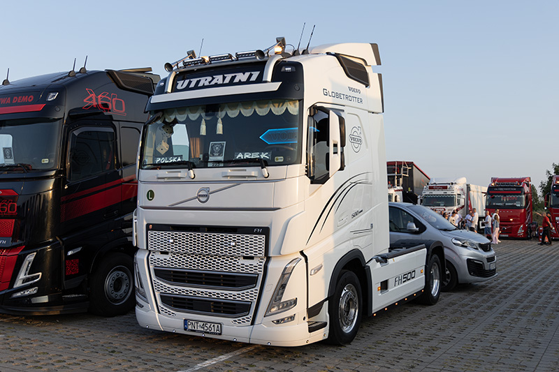 Volvo FH Utratni.jpg