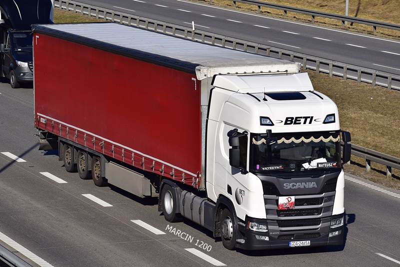 _DSC2001 BETI-crop-SCANIA R450 NG.JPG