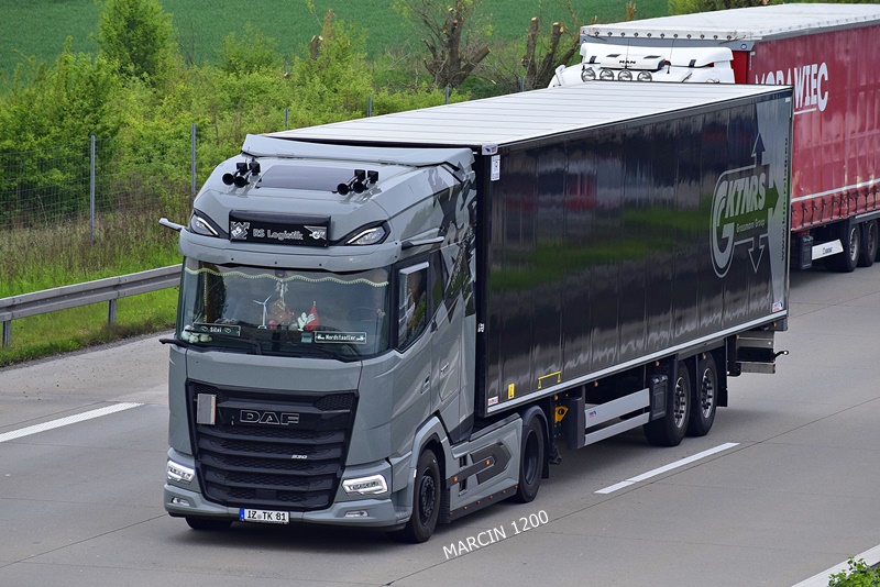 _DSC3993 RS LOGISTIK-crop-DAF XG+.JPG