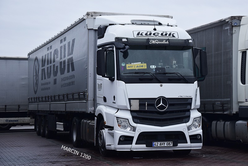 _DSC3217 KUCUK-crop-ACTROSMPIV.JPG