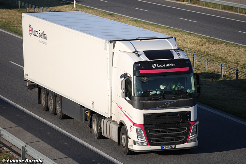 IMG_5717 Volvo FH Lotos Baltica.jpg