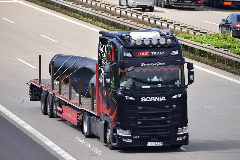 _DSC4743 TAZ TRANS-crop-SCANIA S500.JPG
