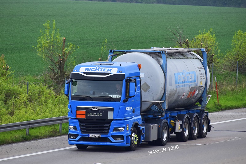 _DSC4024 RICHTER-crop-MAN TGX II.JPG