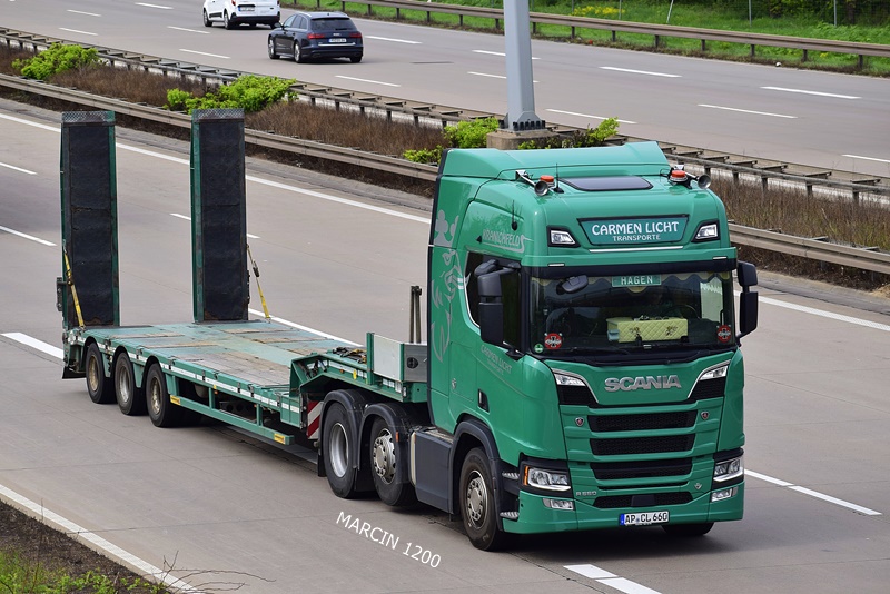 _DSC5723 CARMEN LICHT TRANSPORTE-crop-SCANIA R580 V8.JPG