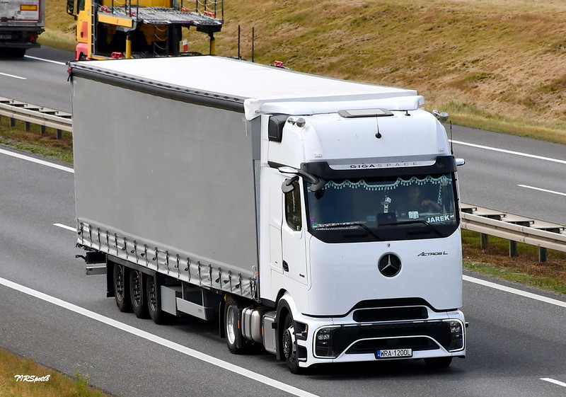 Actros2.jpg